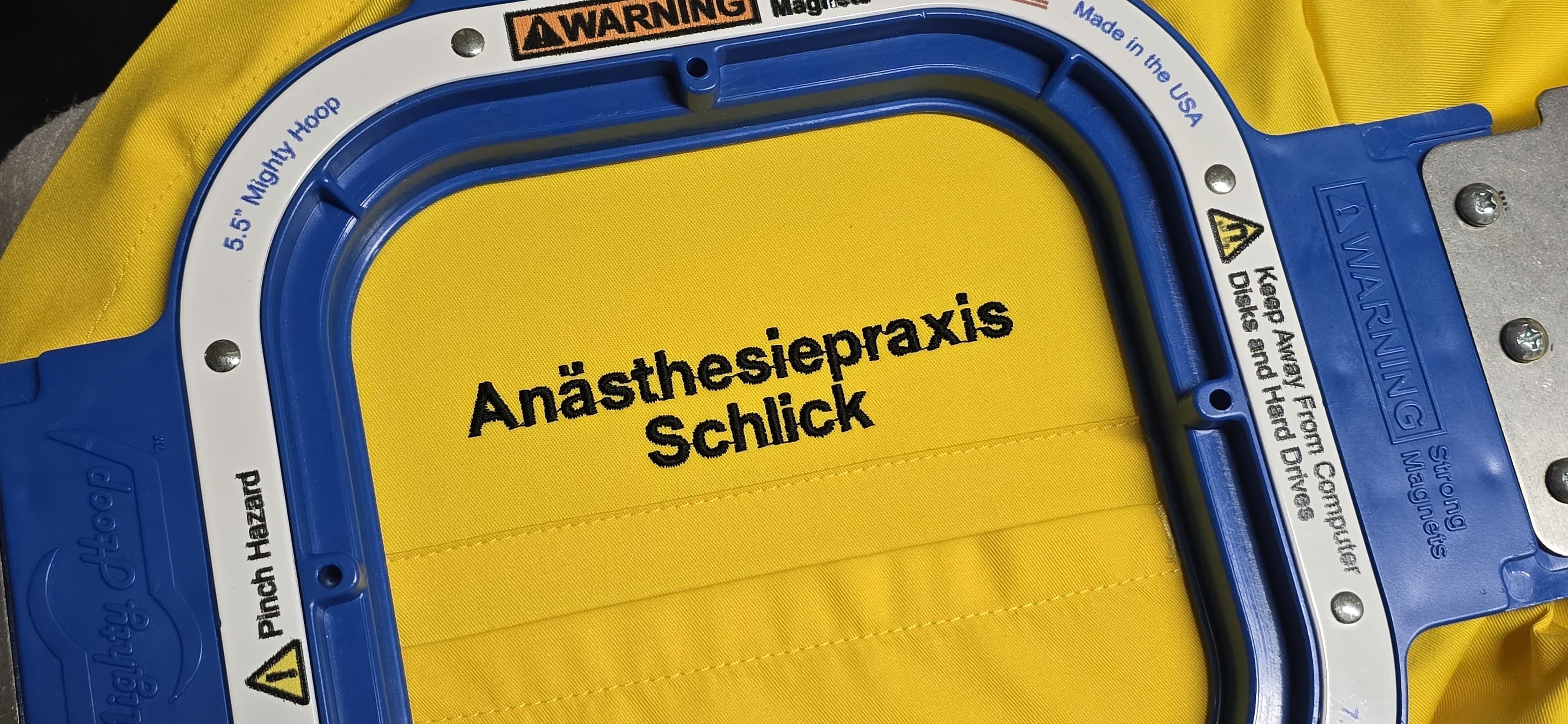 Bestickte Berufsbekleidung